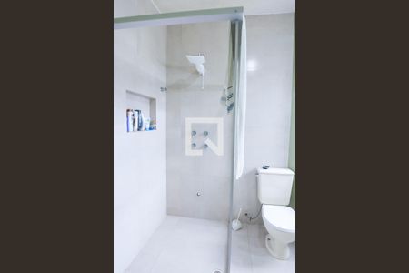 Casa de condomínio para alugar com 1800m², 4 quartos e 4 vagasBanheiro