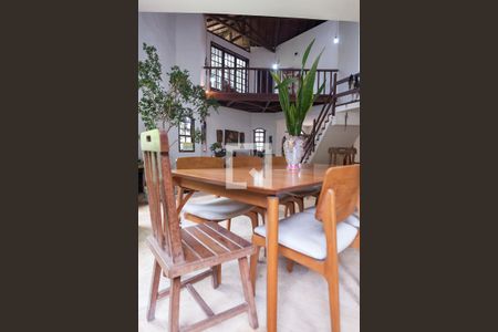 Casa de condomínio para alugar com 1800m², 4 quartos e 4 vagasSala de Jantar