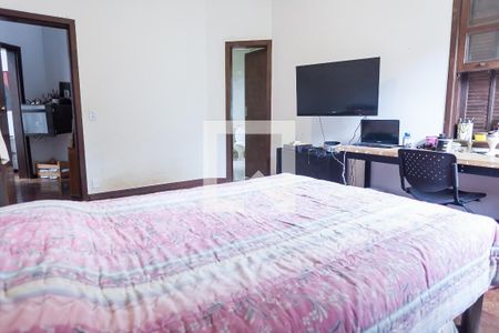 Casa de condomínio para alugar com 1800m², 4 quartos e 4 vagassuite 2