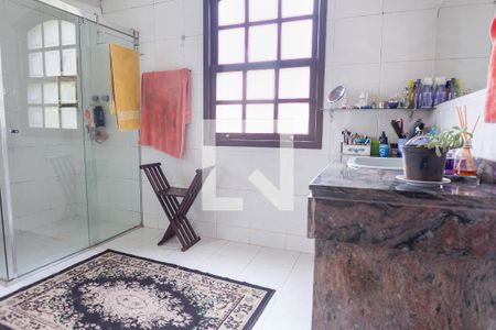 Casa de condomínio para alugar com 1800m², 4 quartos e 4 vagasbanheiro suíte 2