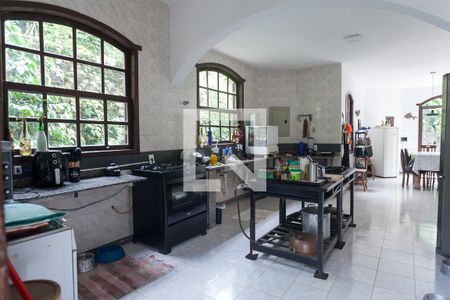 Casa de condomínio para alugar com 1800m², 4 quartos e 4 vagasCozinha