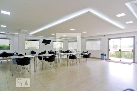 Apartamento para alugar com 43m², 2 quartos e 1 vaga Apartamento para alugar com 43m², 2 quartos e 1 vagaÁrea comum - Salão de festas