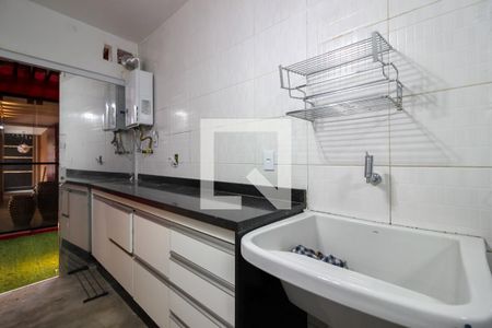 Casa à venda com 366m², 3 quartos e 2 vagasÁrea de Serviço
