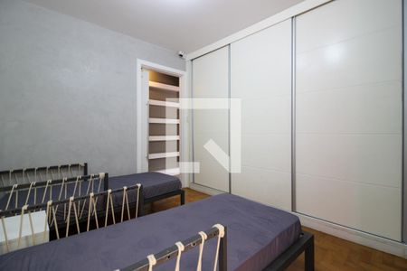 Casa à venda com 366m², 3 quartos e 2 vagasSuíte 2