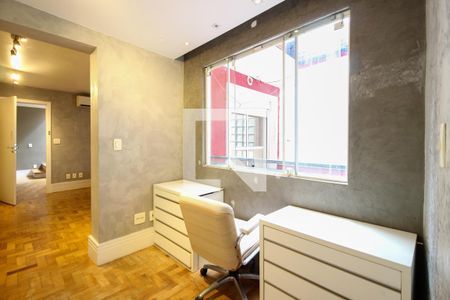 Casa à venda com 366m², 3 quartos e 2 vagasSuíte 1