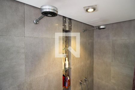 Casa à venda com 366m², 3 quartos e 2 vagasBanheiro da Suíte 1