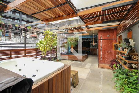 Casa à venda com 366m², 3 quartos e 2 vagasTerraço