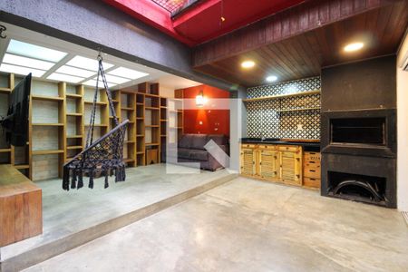 Casa à venda com 366m², 3 quartos e 2 vagasQuintal