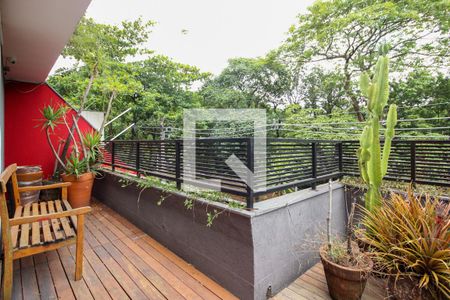 Casa à venda com 366m², 3 quartos e 2 vagasVaranda da Suíte 3