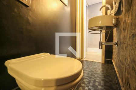 Casa à venda com 366m², 3 quartos e 2 vagasLavabo