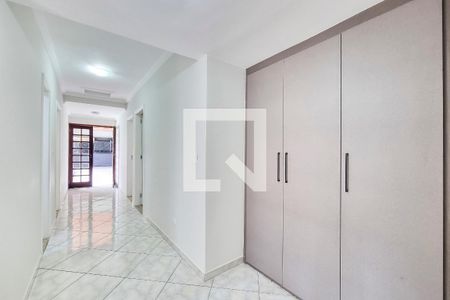 Corredor de casa para alugar com 4 quartos, 300m² em Vista Verde, São José dos Campos