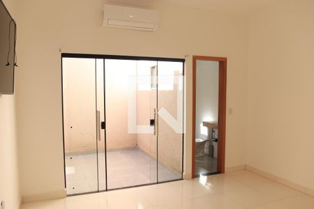 Casa para alugar com 127m², 2 quartos e 2 vagasSuíte