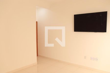 Casa para alugar com 127m², 2 quartos e 2 vagasSuíte