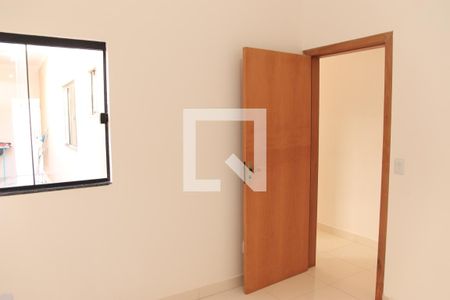 Casa para alugar com 127m², 2 quartos e 2 vagasQuarto