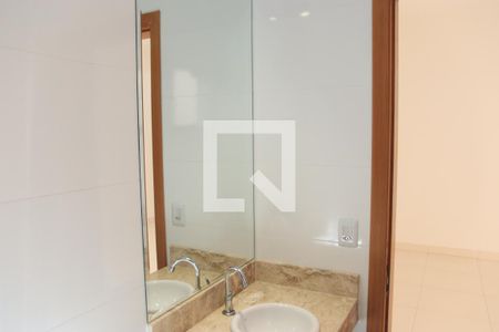 Casa para alugar com 127m², 2 quartos e 2 vagasBanheiro da Suíte