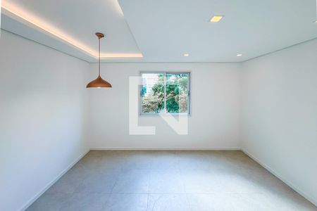 Sala de apartamento para alugar com 3 quartos, 77m² em Vila Mariana, São Paulo