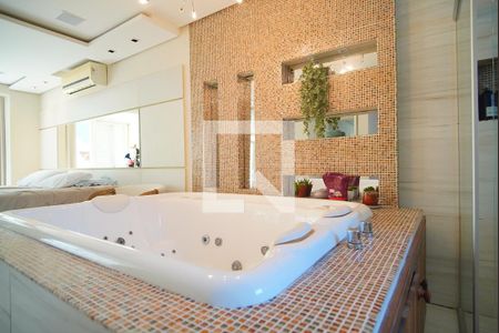 Casa para alugar com 500m², 3 quartos e 4 vagasBanheiro da Suíte 1 - Banheira