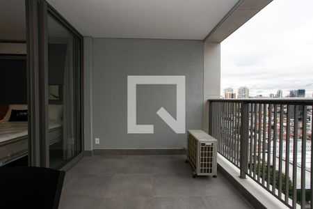 Studio para alugar com 39m², 1 quarto e 1 vaga Studio para alugar com 39m², 1 quarto e 1 vagaVaranda