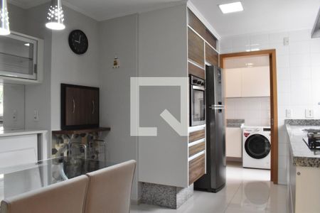 Apartamento para alugar com 129m², 3 quartos e 2 vagasCozinha