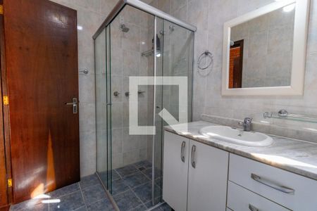 Casa à venda com 726m², 3 quartos e 6 vagas Casa à venda com 726m², 3 quartos e 6 vagasBanheiro da Suíte 1