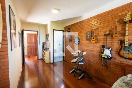 Casa à venda com 726m², 3 quartos e 6 vagas Casa à venda com 726m², 3 quartos e 6 vagasSuíte 2