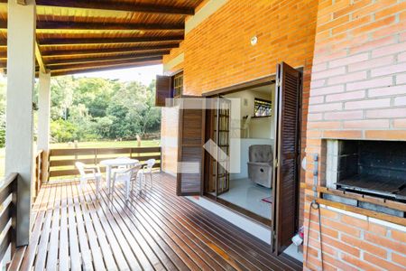 Casa à venda com 726m², 3 quartos e 6 vagas Casa à venda com 726m², 3 quartos e 6 vagasVaranda da Sala