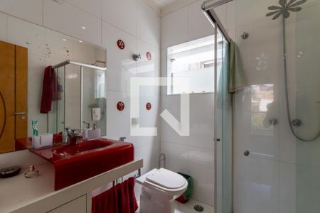 Casa à venda com 500m², 3 quartos e 3 vagasBanheiro da Suíte 2