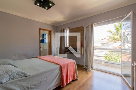 Suíte 1 de casa à venda com 3 quartos, 500m² em Vila Galvão, Guarulhos