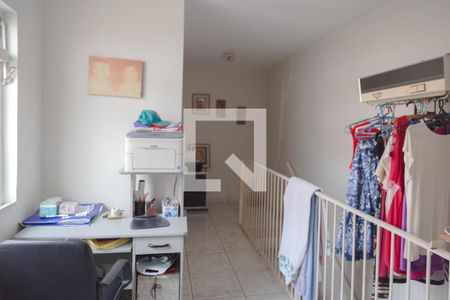 Casa à venda com 190m², 3 quartos e 2 vagasQuarto 2
