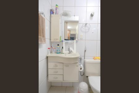 Casa à venda com 190m², 3 quartos e 2 vagasBanheiro