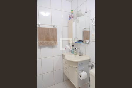 Casa à venda com 190m², 3 quartos e 2 vagasBanheiro