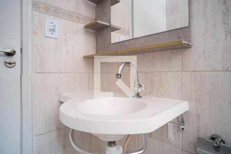 Casa para alugar com 80m², 2 quartos e 2 vagasBanheiro