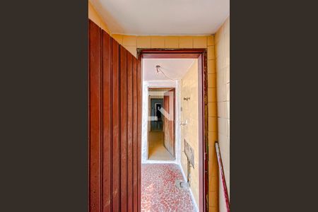 Casa à venda com 90m², 2 quartos e sem vagaLavabo