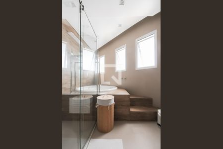 Apartamento para alugar com 250m², 4 quartos e 4 vagas Apartamento para alugar com 250m², 4 quartos e 4 vagasBanheiro da Suíte 4