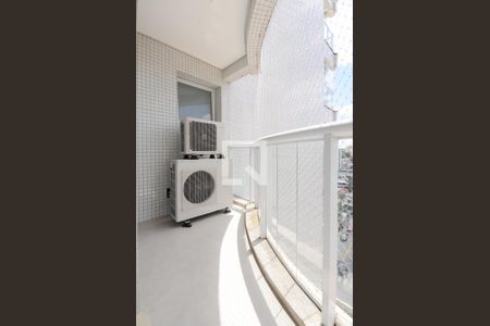 Apartamento para alugar com 250m², 4 quartos e 4 vagas Apartamento para alugar com 250m², 4 quartos e 4 vagasvaranda da Suíte 1 e 2