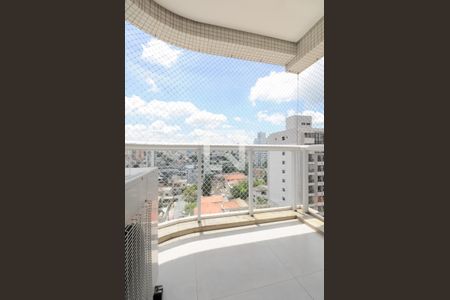 Apartamento para alugar com 250m², 4 quartos e 4 vagas Apartamento para alugar com 250m², 4 quartos e 4 vagasvaranda da suíte 4