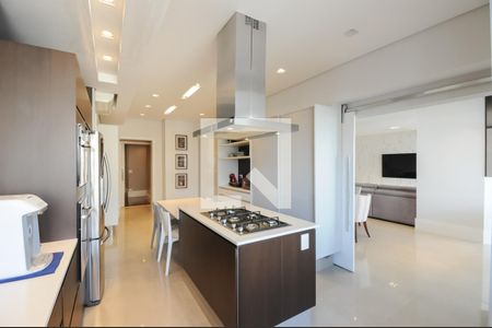 Apartamento para alugar com 250m², 4 quartos e 4 vagas Apartamento para alugar com 250m², 4 quartos e 4 vagasCozinha