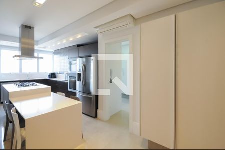 Apartamento para alugar com 250m², 4 quartos e 4 vagas Apartamento para alugar com 250m², 4 quartos e 4 vagasCozinha