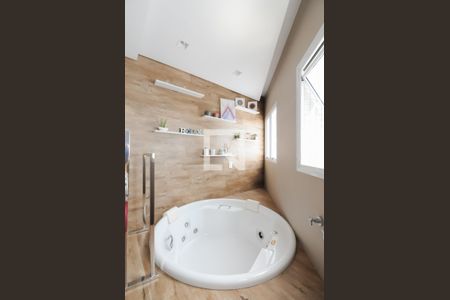 Apartamento para alugar com 250m², 4 quartos e 4 vagas Apartamento para alugar com 250m², 4 quartos e 4 vagasBanheiro da Suíte 4