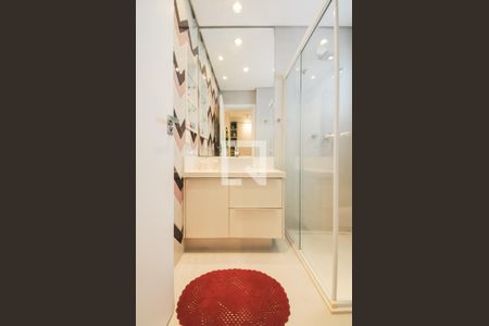 Apartamento para alugar com 250m², 4 quartos e 4 vagas Apartamento para alugar com 250m², 4 quartos e 4 vagasBanheiro da Suíte 2