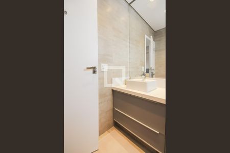 Apartamento para alugar com 250m², 4 quartos e 4 vagas Apartamento para alugar com 250m², 4 quartos e 4 vagasBanheiro da Suíte 1