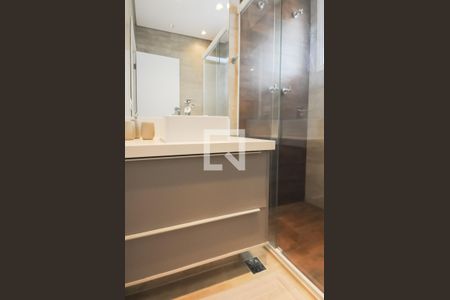 Apartamento para alugar com 250m², 4 quartos e 4 vagas Apartamento para alugar com 250m², 4 quartos e 4 vagasBanheiro da Suíte 1