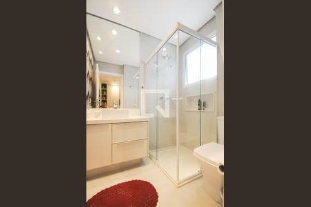 Apartamento para alugar com 250m², 4 quartos e 4 vagas Apartamento para alugar com 250m², 4 quartos e 4 vagasBanheiro da Suíte 2