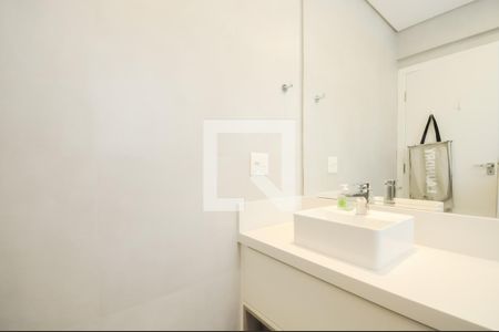 Apartamento para alugar com 250m², 4 quartos e 4 vagas Apartamento para alugar com 250m², 4 quartos e 4 vagasBanheiro da Suíte 3