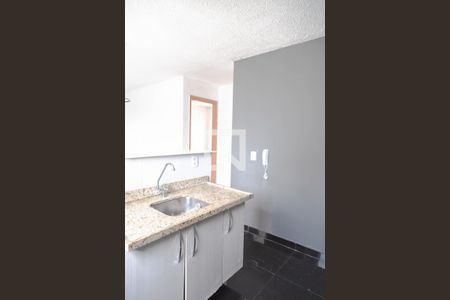 Cozinha de apartamento para alugar com 2 quartos, 43m² em Jardim Nova Cidade, Guarulhos