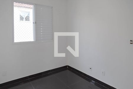 Quarto de apartamento para alugar com 2 quartos, 43m² em Jardim Nova Cidade, Guarulhos