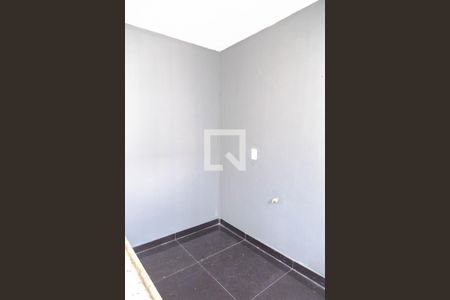Cozinha de apartamento para alugar com 2 quartos, 43m² em Jardim Nova Cidade, Guarulhos