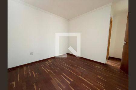 Casa à venda com 225m², 3 quartos e 3 vagasSuíte 3