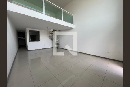 Sala de casa à venda com 3 quartos, 225m² em Jardim Bonfiglioli, São Paulo