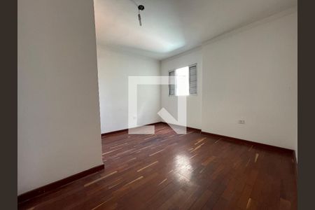 Casa à venda com 225m², 3 quartos e 3 vagasSuíte 2